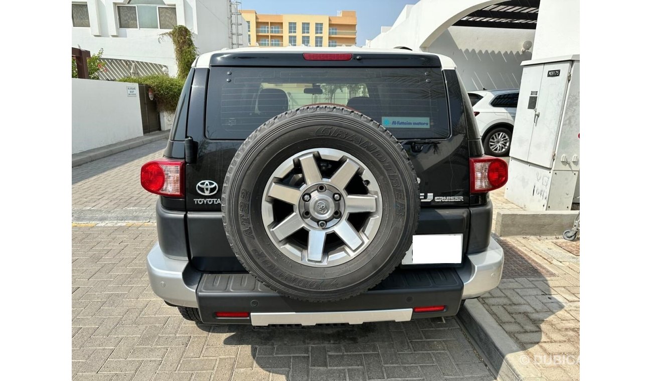 Toyota FJ Cruiser 4.0L GXR (RB)