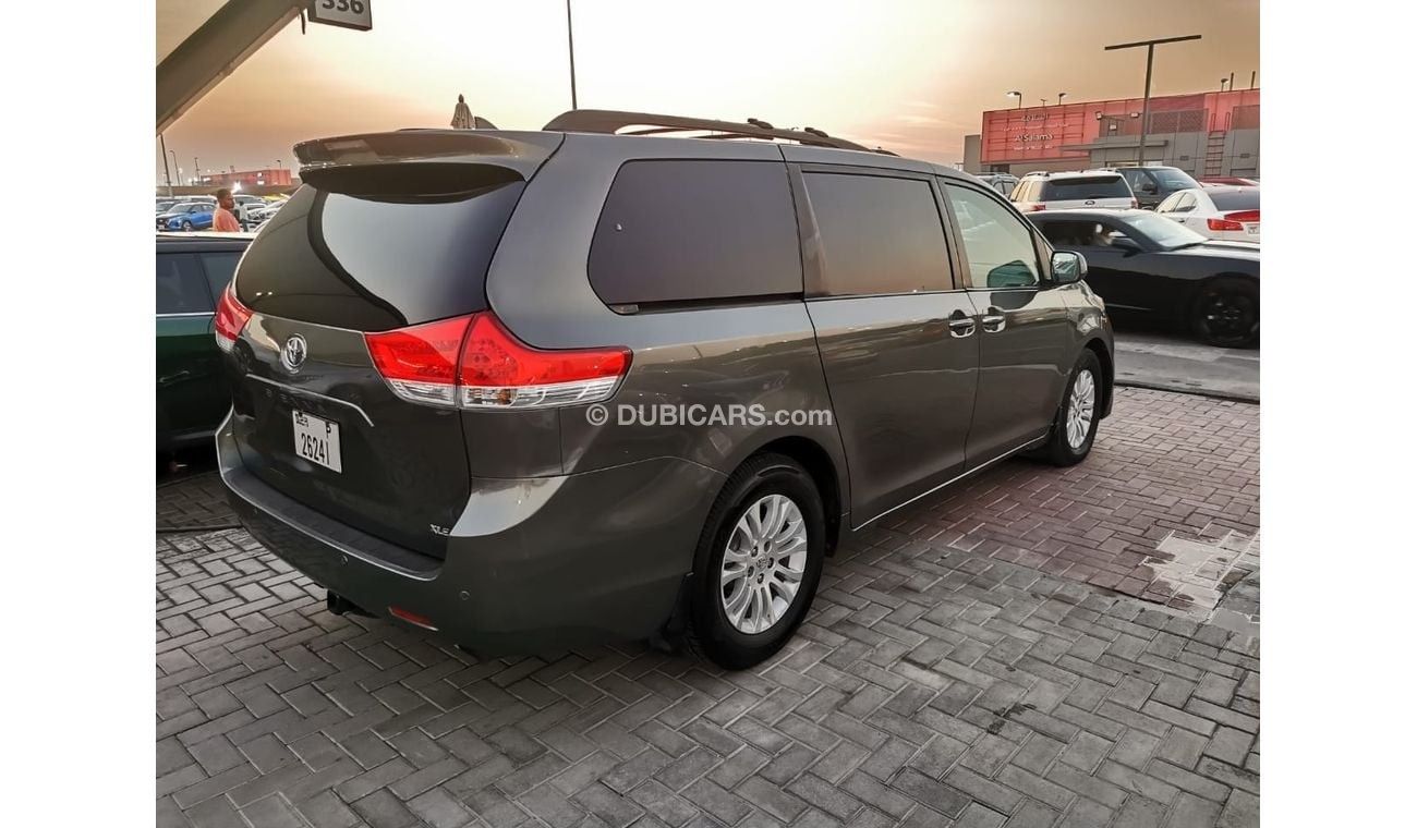 Toyota Sienna In excellent condition and requires no expenses