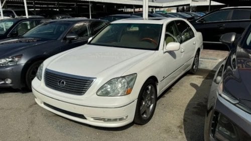 لكزس LS 430 لكزس LS430 موديل 2004 آوراق جمارك بحالة جيد جدا نص الترا