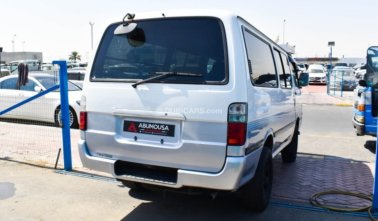 Toyota Hiace Super GL 4WD  0009696