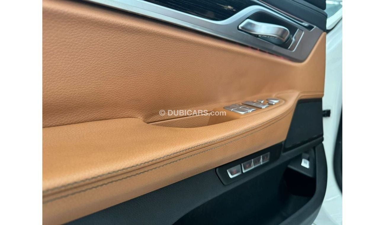 بي أم دبليو 730Li Pure Excellence 2.0L BMW 730 LI FULLY LOADED GCC MODEL 2017 ACCIDENT FREE 100%