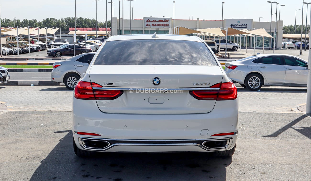 بي أم دبليو 750Li XDRIVE