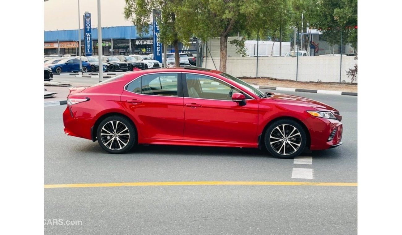 Toyota Camry SE 2019 Camry s class sunroof