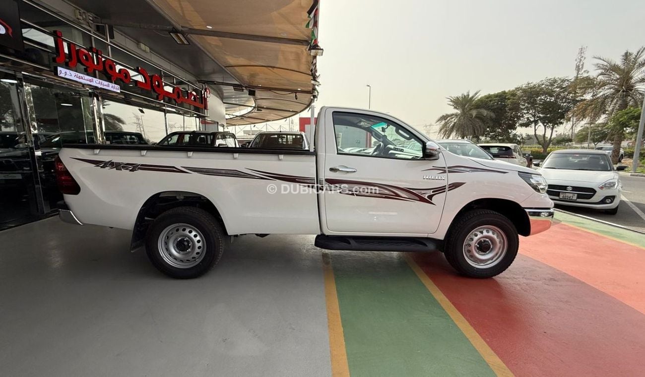 Toyota Hilux Toyota Hilux 2.7L GLX 4WD | 2025 | 0KM | GCC