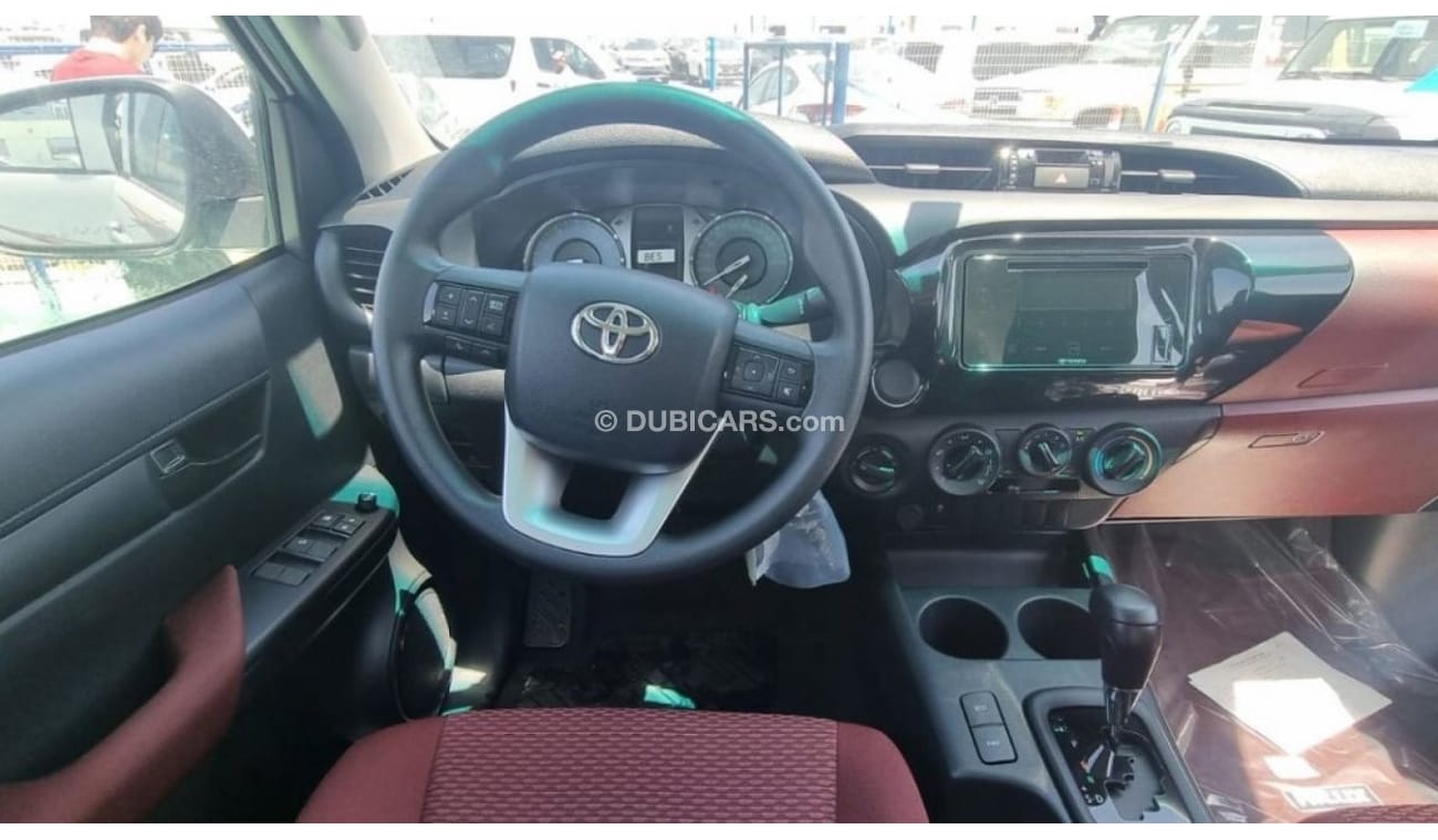 Toyota Hilux petrol 2.7  4x4 2023