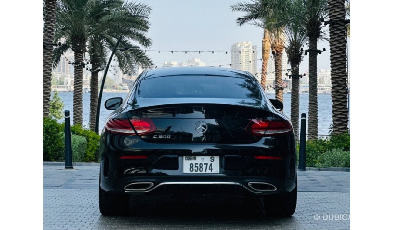 مرسيدس بنز C 300 كوبيه