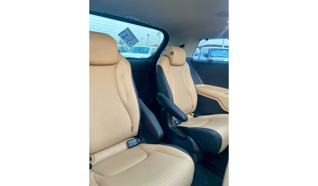 Kia Carnival 2021 Kia Carnival Exclusive Diesel Korean Specs Orignal Paint - 360* CAM - Panoramic View - 6 seater