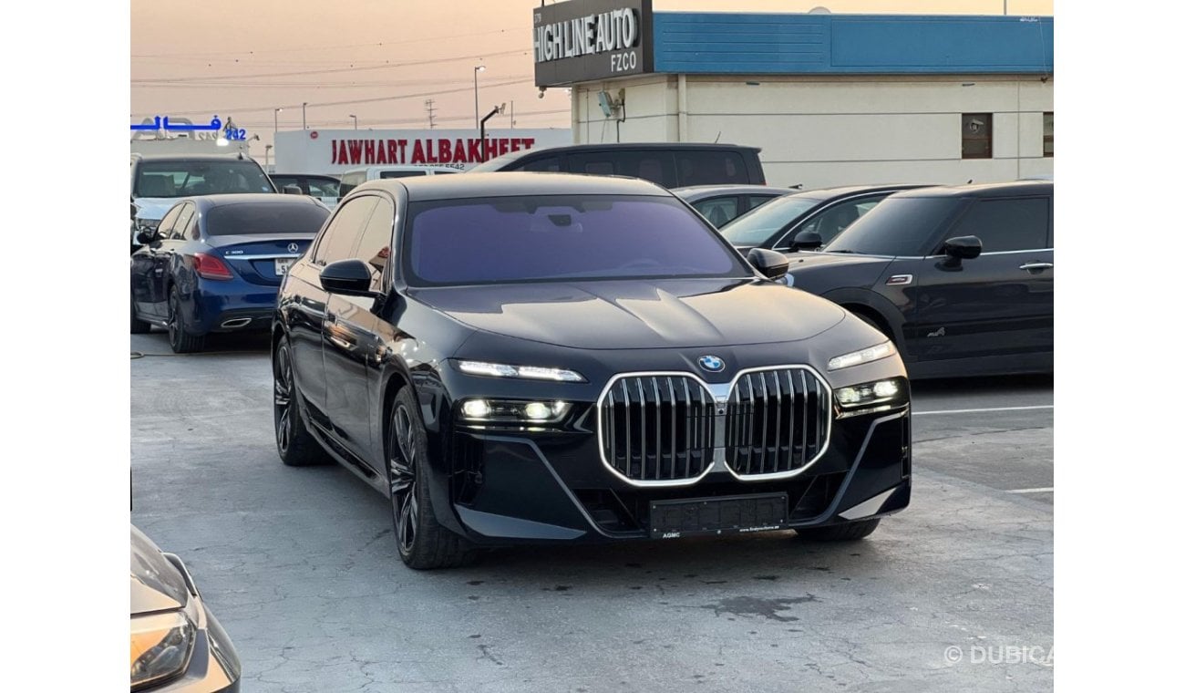 بي أم دبليو 740Li BMW 740Li 740I M KIT 2023 GCC