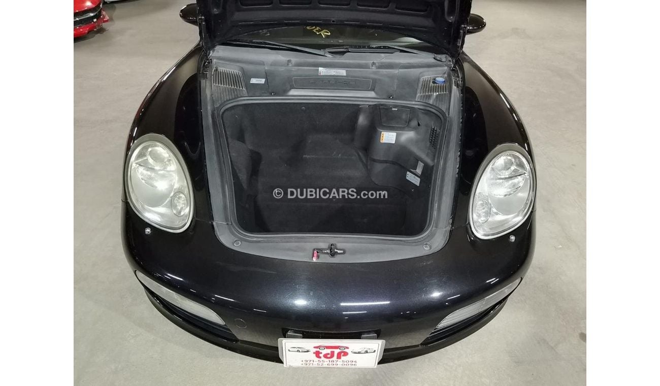 Porsche 718 Boxster 2.7L, WITH MANUAL TRANSMISSION (6MT), SPORTS CHRONO PACKAGE AND MORE.