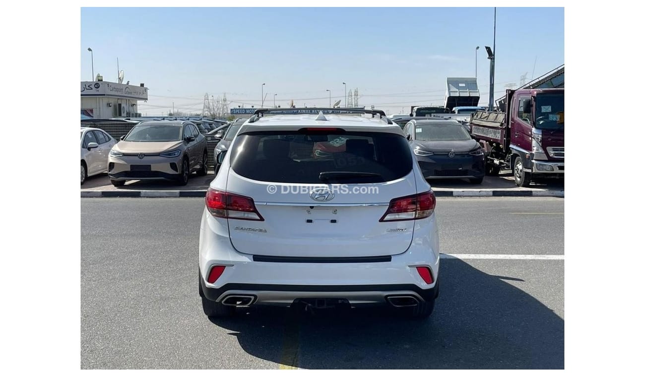 Hyundai Grand Santa Fe 7 setters HYUNDAI SANTA FE 2017 IMPORTED FROM USA VERY CLEAN CAR INSIDE AND OUTSIDE FOR MORE INFORMA