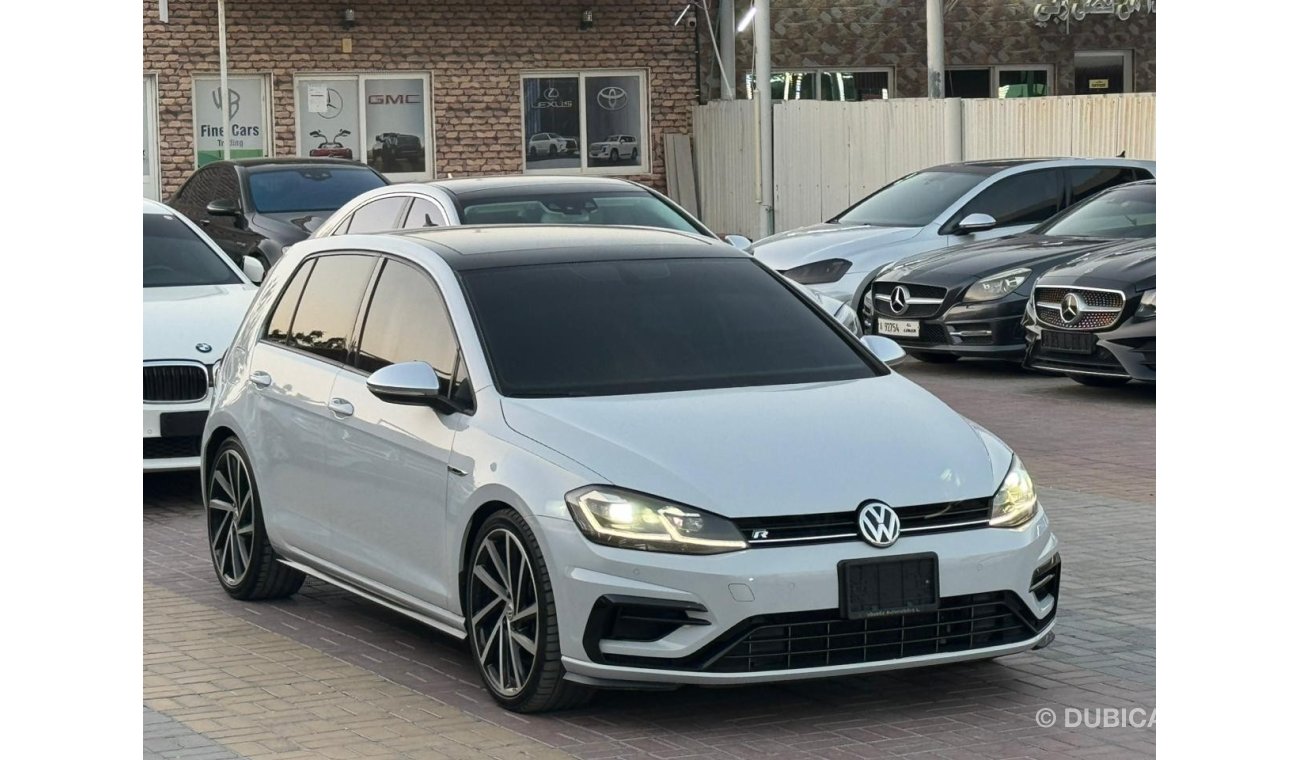 Volkswagen Golf R