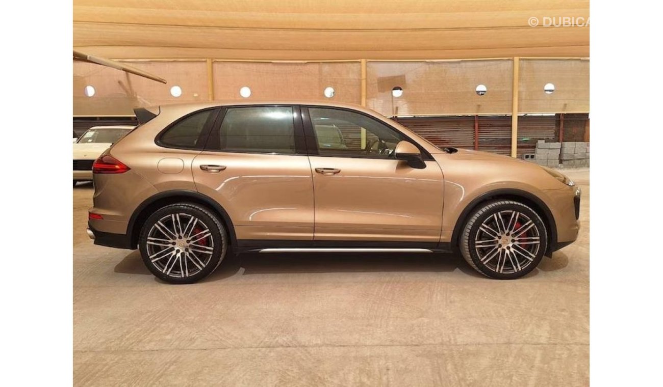 Porsche Cayenne Turbo PORSCHE CAYENNE TURBO 4.8L GCC 2015 WITH PADDLE SHIFT AND PANORAMIC ROOF IN EXCELLENT CONDITION