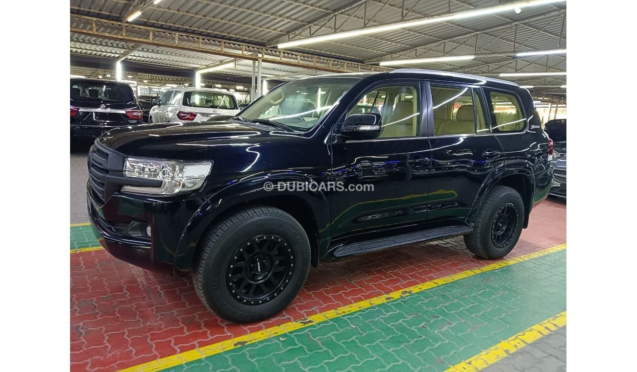 Toyota Land Cruiser Xtreme 5.7L