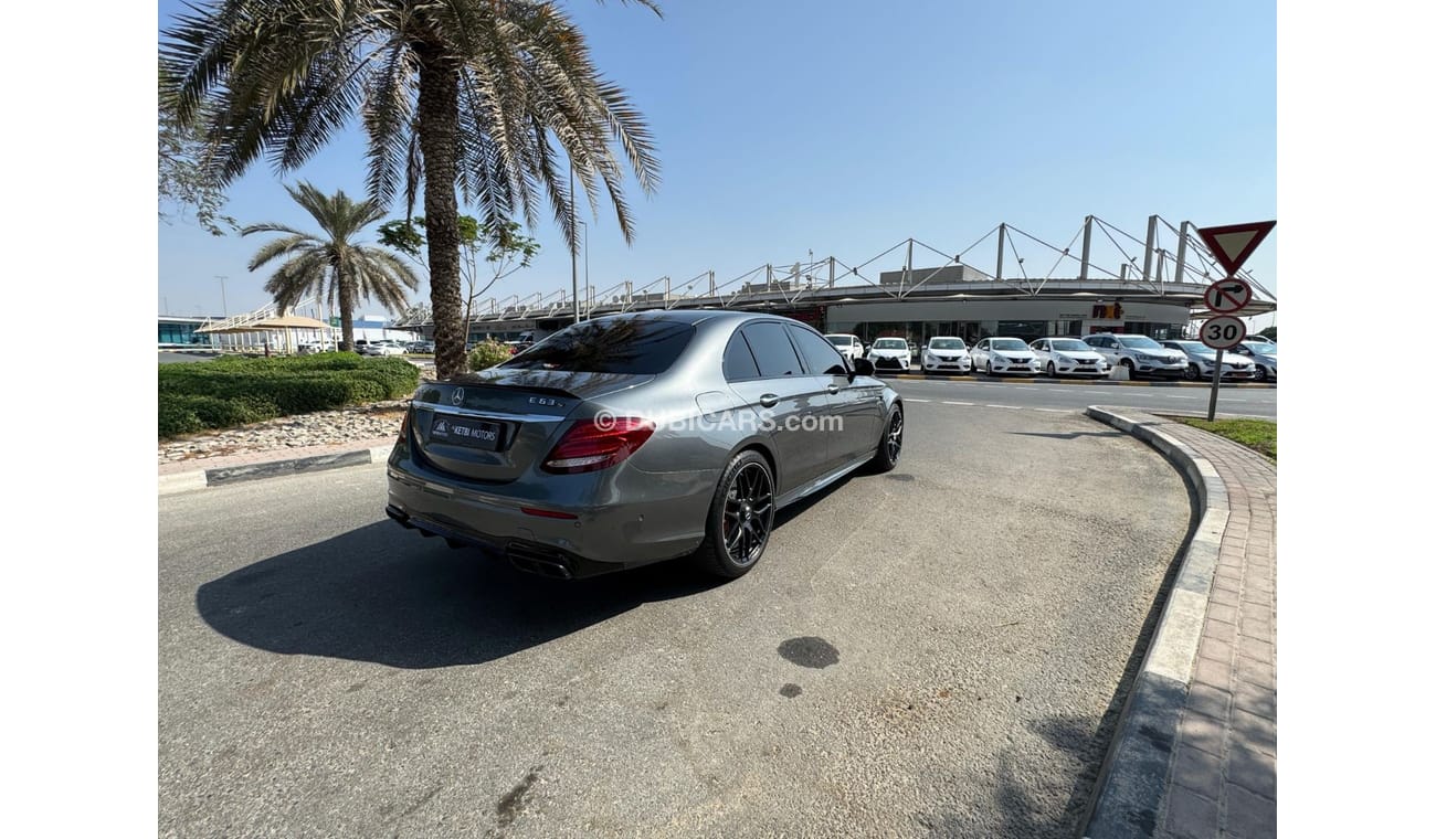 مرسيدس بنز E 63S 4MATIC+ 4.0L