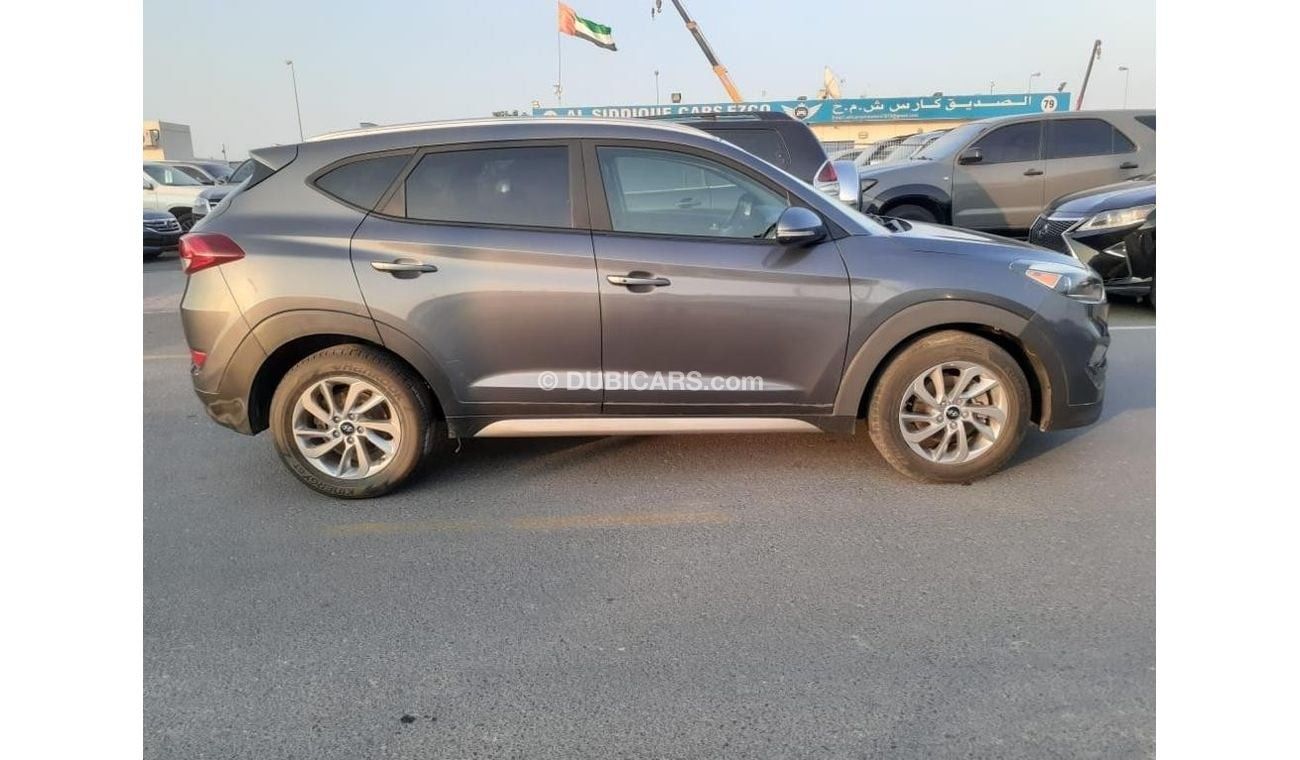 Hyundai Tucson SE 2.0L AWD Price 25500 AED Or Best Offer