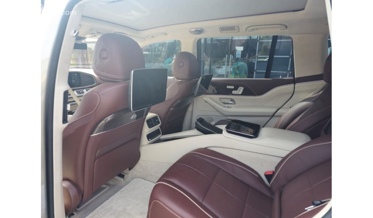 مرسيدس بنز GLS600 Maybach 2022 Mercedes-Maybach GLS 600 - GCC with 2 years warranty and only 20000km mileage is available for