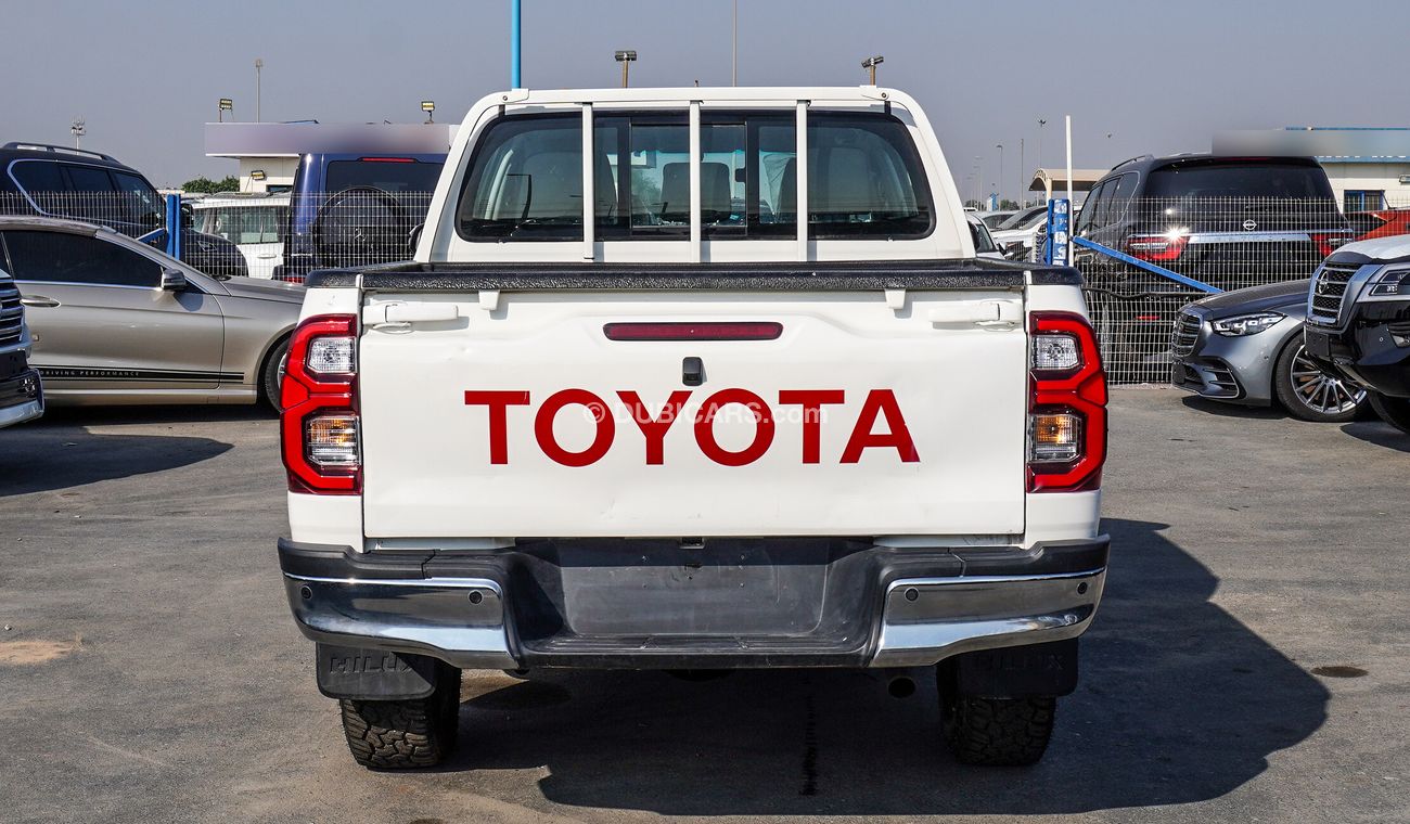 Toyota Hilux 2.4L Diesel