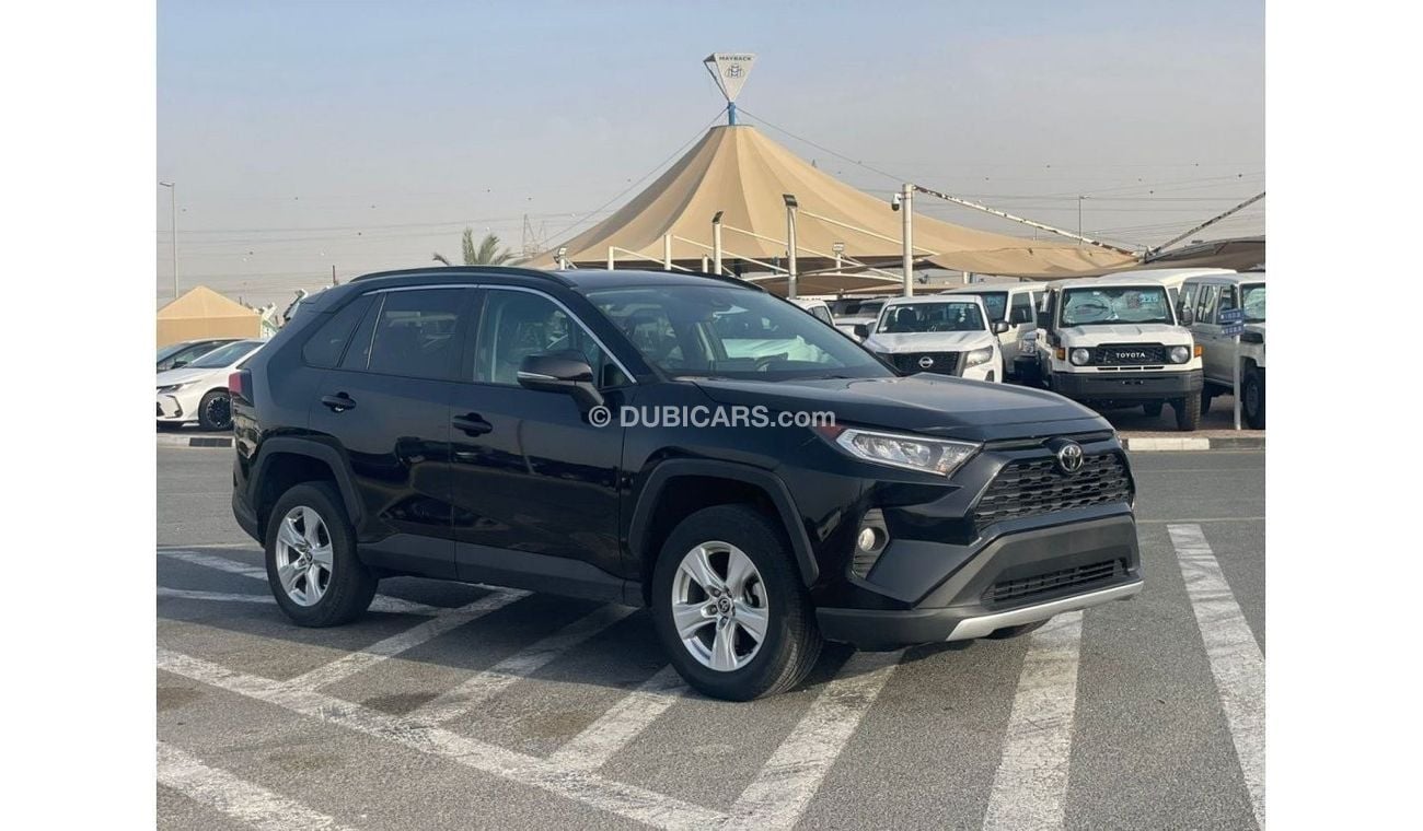 تويوتا راف ٤ 2021 Toyota Rav4 XLE MidOption+ Push start - 2.5L V4 - UAE PASS