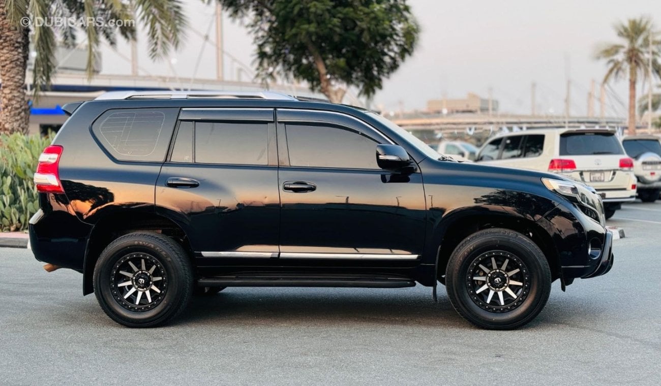 Toyota Prado EXCELLENT CONDITION | SUNROOF | 2.7L PETROL | LHD | PARKING SENSOR | 2017 | REAR VIEW CAMERA