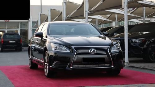 Lexus LS460 Premier LWB 4.6L (382 HP) LEXUS LS460L / 2013 / GCC / Free Accident