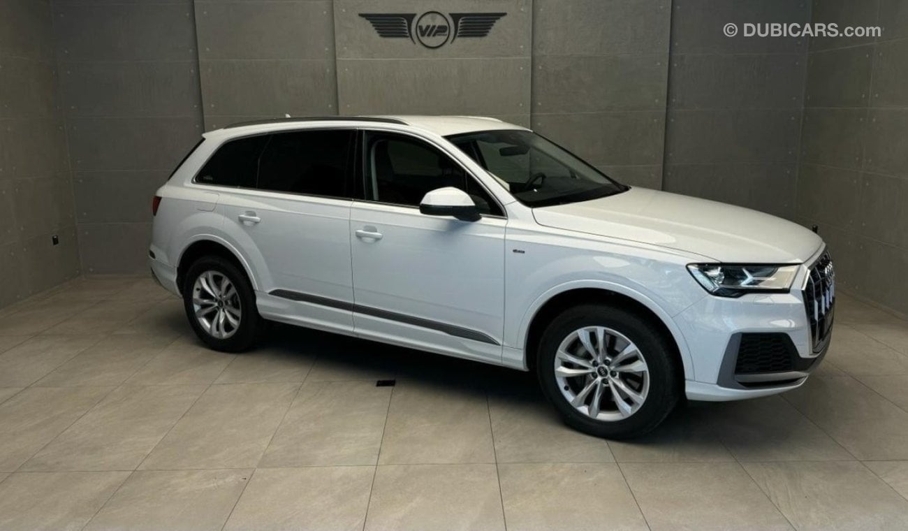 Audi Q7 55 TFSI quattro S-Line Audi Q7 | S-LINE | GCC Specs | 55 TFSI | Agency Warranty & Service