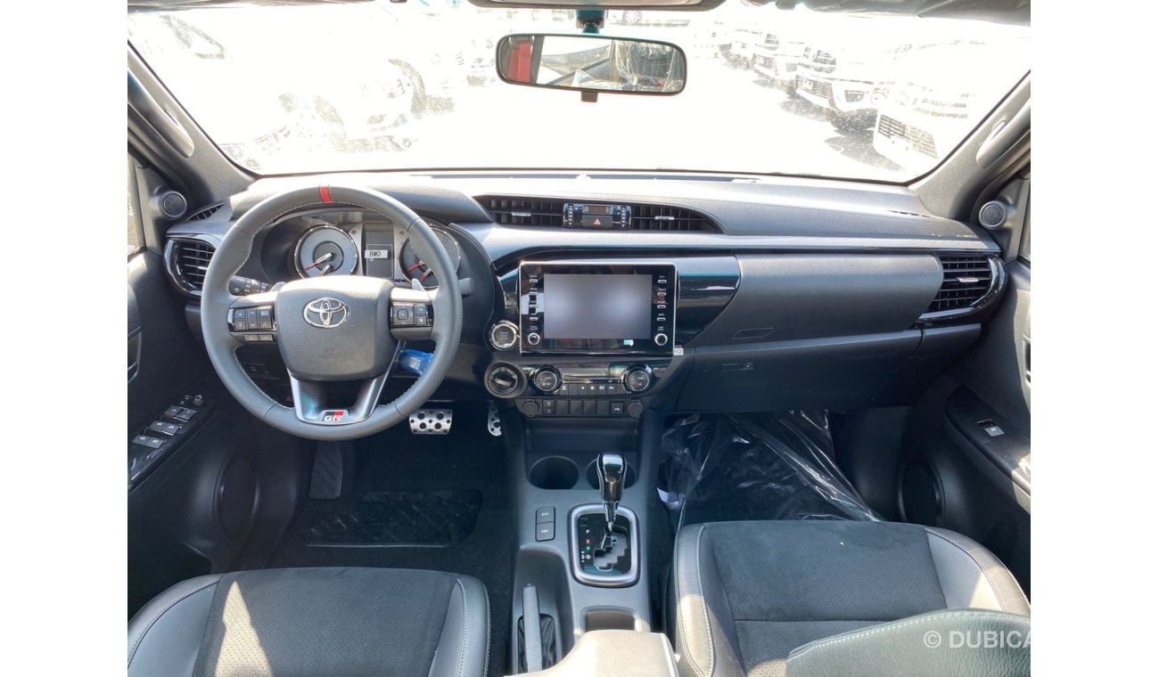 تويوتا هيلوكس TOYOTA HILUX GR SPORT 4.0L PETROL