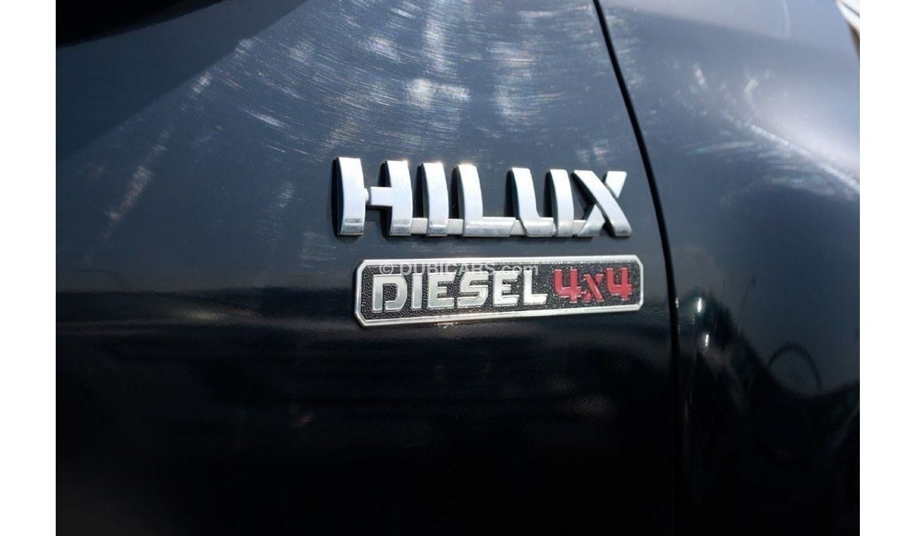 تويوتا هيلوكس HILUX SR5 2.4L DIESEL