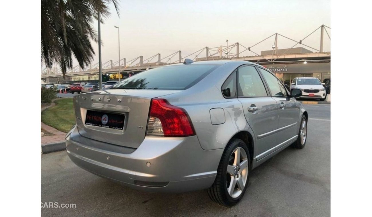 Volvo S40 VOLVO S40 2012 GCC PERFECT CONDITION