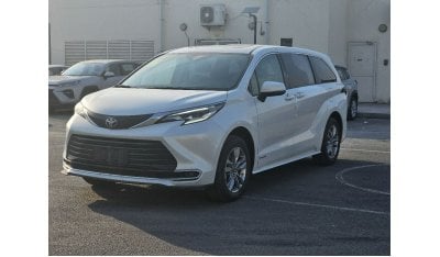 تويوتا سيينا 2023 Toyota Sienna 2.5L Comfort Hybrid