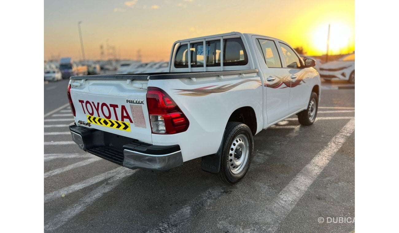 تويوتا هيلوكس 2021 TOYOTA HILUX 2.8L V4  Gcc*DIESEL* MANUAL TRANSMISSION  +POWER WINDOW + 4X4  - DOUBLE CABIN