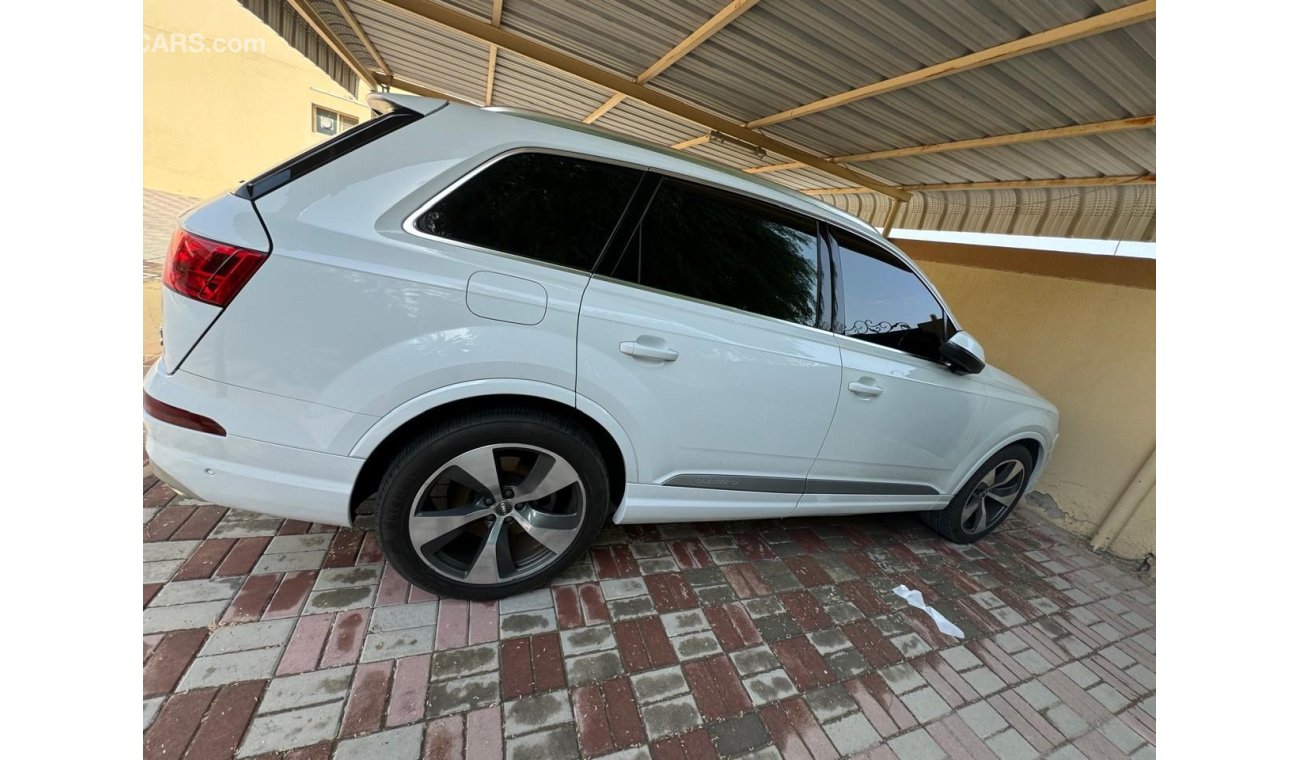 Audi Q7 45 TFSI quattro S-Line Audi Q7 2016