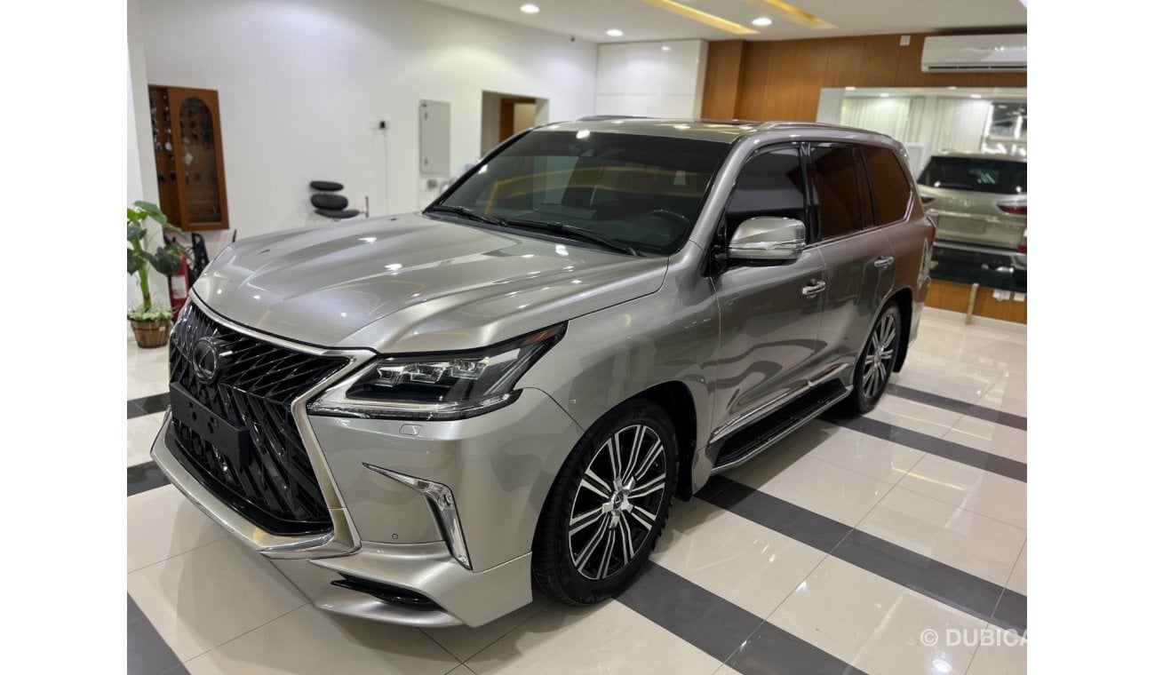 Lexus LX570 Signature