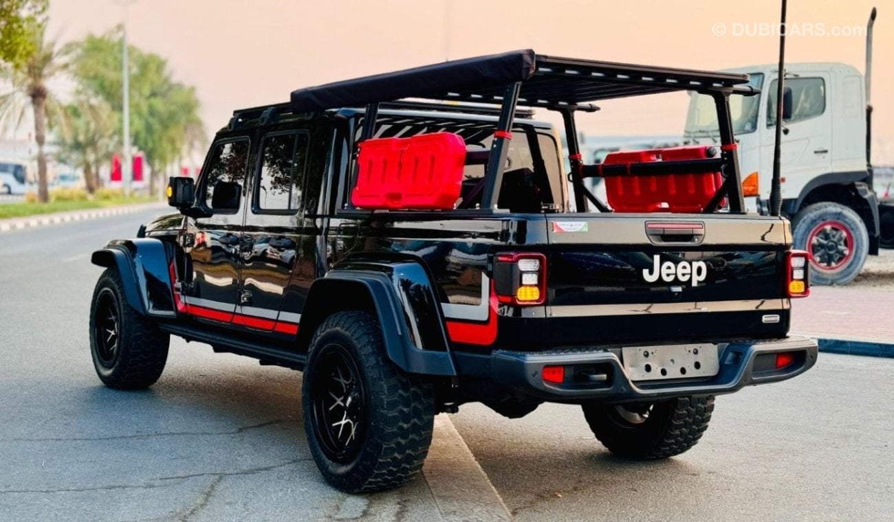 Jeep Gladiator PREMIUM CAMPING ACCESSORIES INSTALLED | ROOF MOUNTED LED LIGHTS | 3.6L PETROL | RHD | 2020 | 4 X 4 |