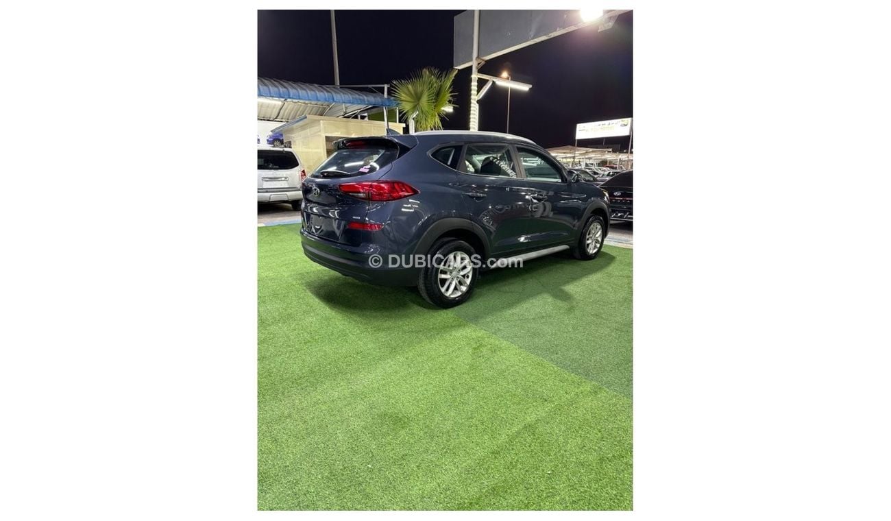 Hyundai Tucson Hyundai Tucson 2019 with a 2.0L 4wd engine in good perfect condition there are sensors of a slip zon