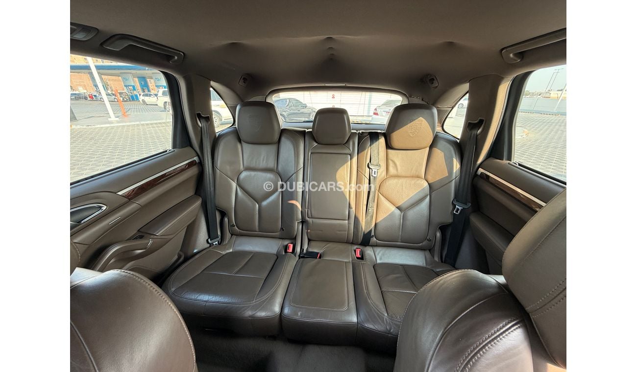 بورش كايان S, V8, 4.8L, GCC, Agent’s maintenance, Good condition