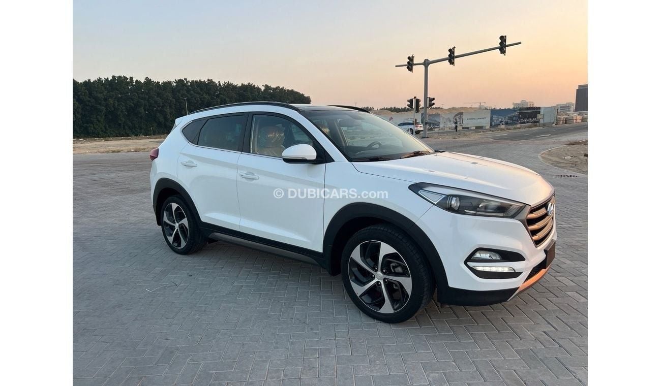 Hyundai Tucson 2.0L 2.0L