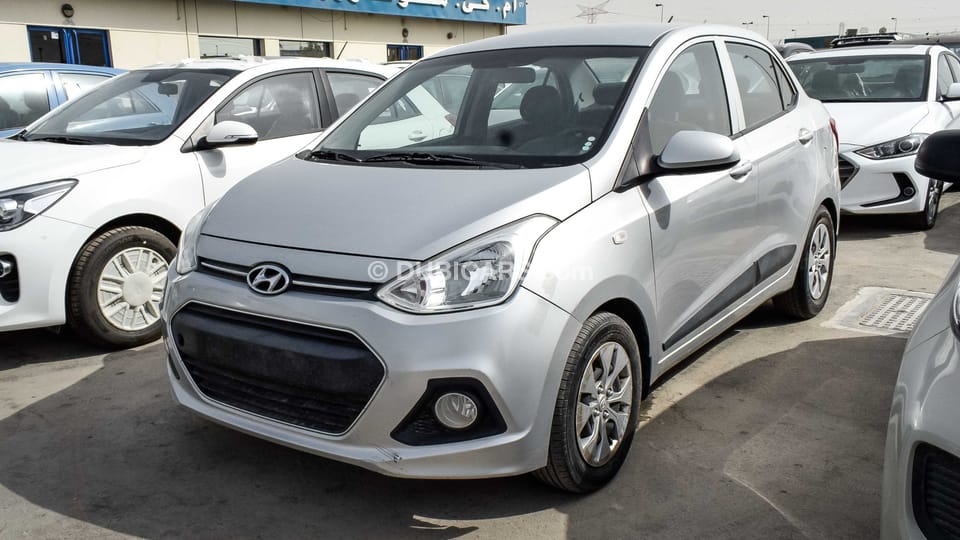 Hyundai i10 Grand for sale. Grey/Silver, 2016