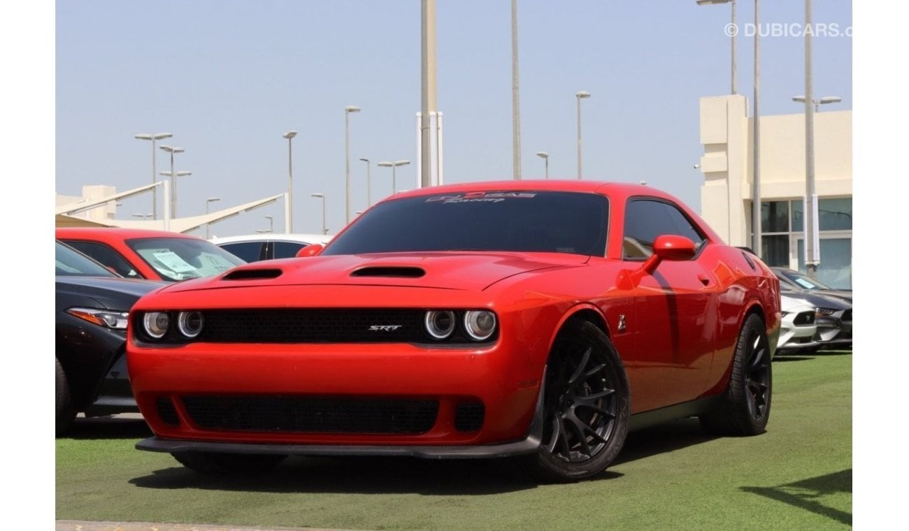 دودج تشالينجر Dodge Challenger SRT 392