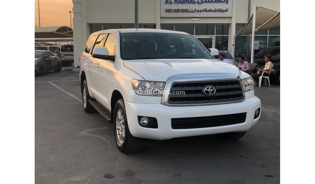 Toyota Sequoia Toyota squia model 2013 GCC car prefect cond full option  back air condition