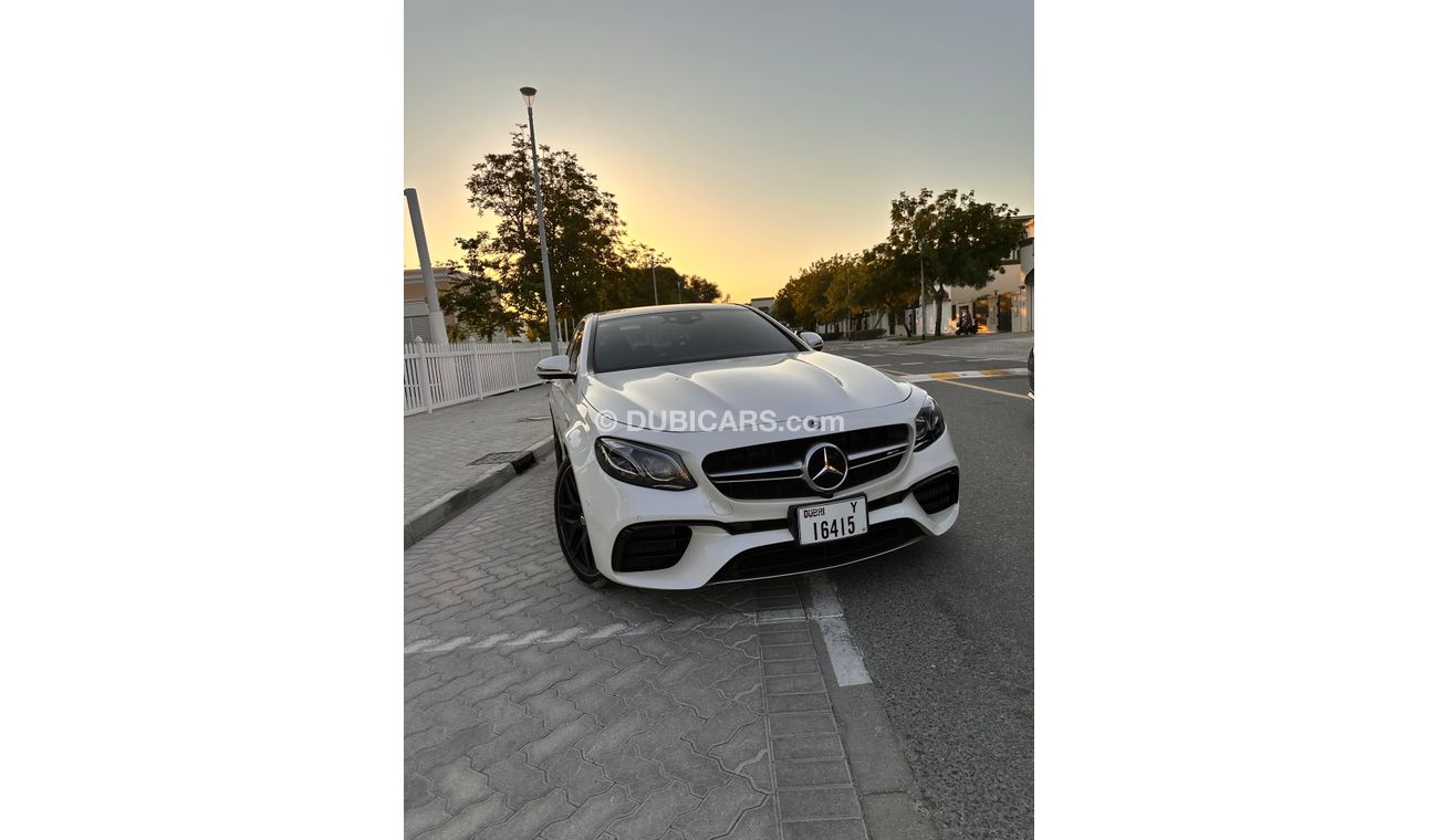 Mercedes-Benz E 63S AMG