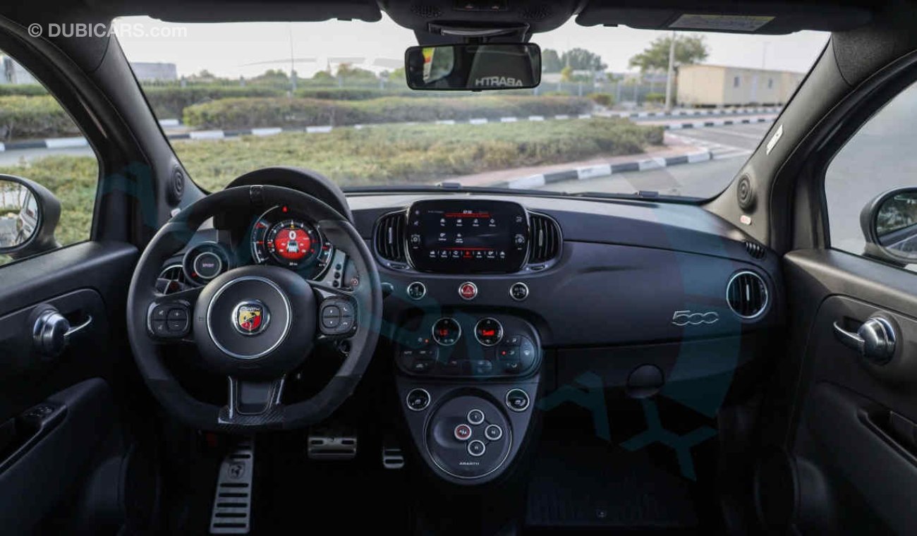 Abarth 695 (НА ЭКСПОРТ , For Export) Cabrio Turismo 1.4 Turbocharged , 2024 GCC , 0Km , Без пробега